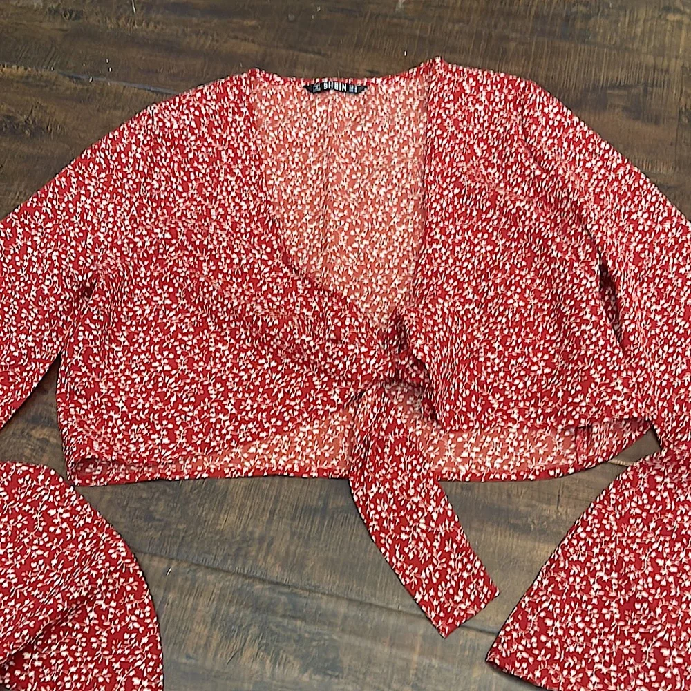 ⭐️Bohemian Tie Top By SHEIN - Picture 3 of 3